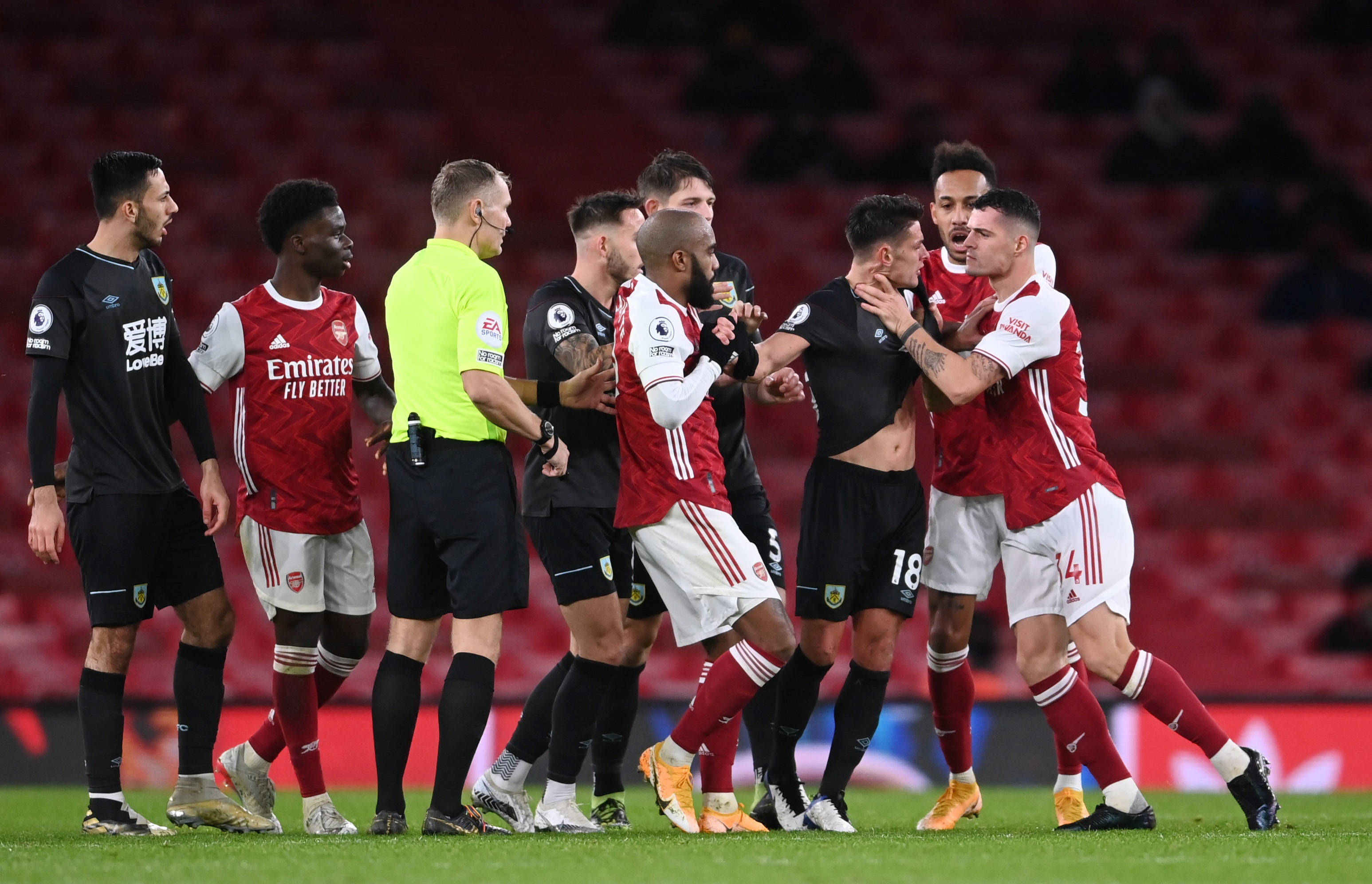 对场上变化 对场上变化